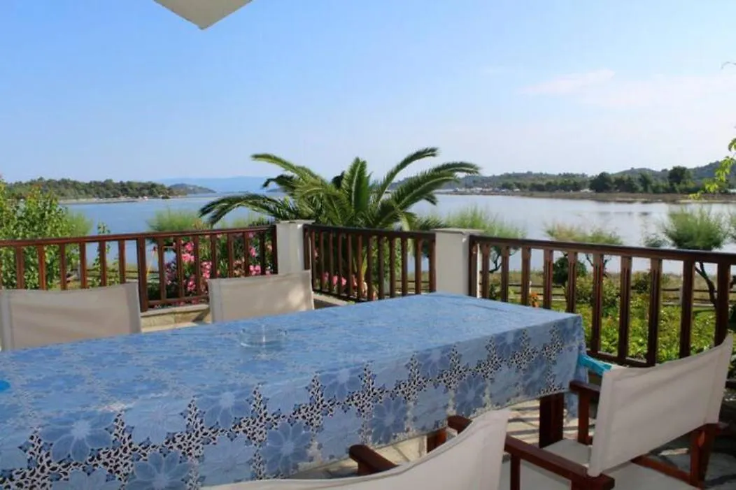 Lila Apartments Vourvourou Grecia