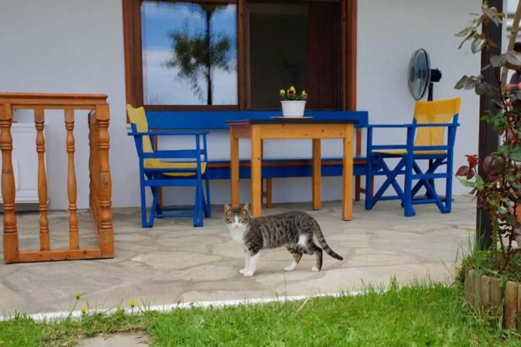Lila Apartments Vourvourou Grecia